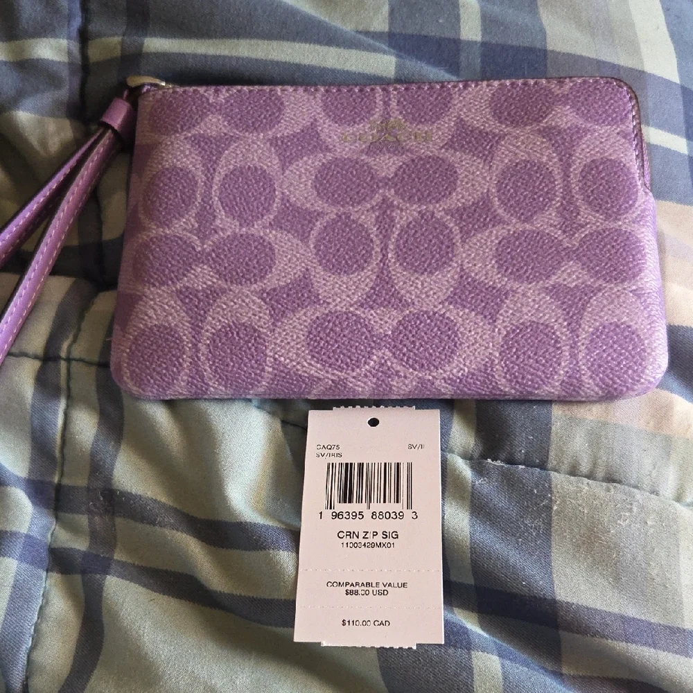 Coach Purple Signature Clutch Wristlet - Picture 1 of 4